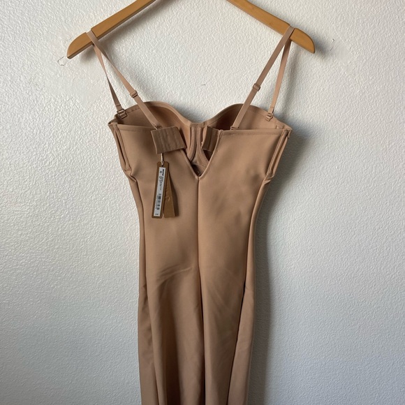 SKIMS BODY ZONED UNDERWIRE MID THIGH BODYSUIT BD-ONS-9547W Clay Tan Sz S 0631 - Picture 3 of 5